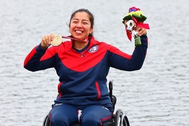 Katherinne Wollermann se quedó con la medalla de bronce en el canotaje de los Juegos Paralímpicos de Tokio 2020.