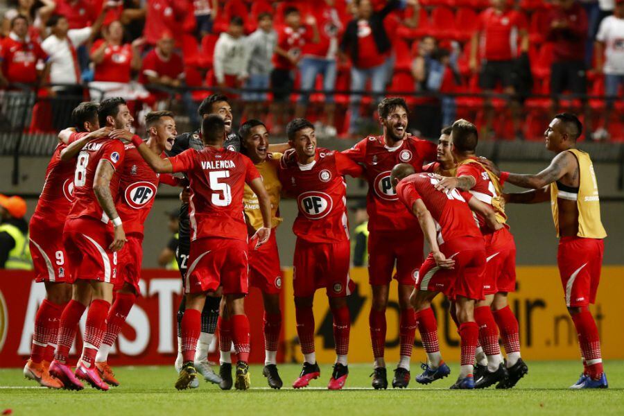 Unión La Calera elimina a Fluminense