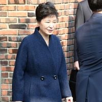 Fiscalía pide 30 años de cárcel para ex presidenta surcoreana Park Geun-hye