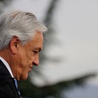 Adimark: Piñera termina su primer año de gobierno con 52% de desaprobación