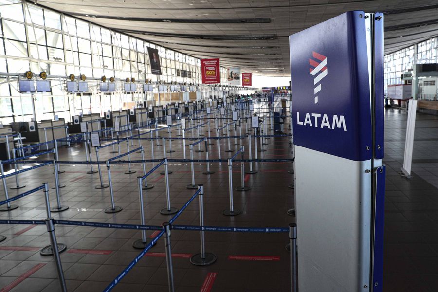 Justicia suspende demanda colectiva de Conadecus contra Latam Airlines por cancelación de vuelos