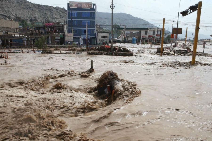Perú inundaciones, lluvia, frente de mal tiempo, emergencia