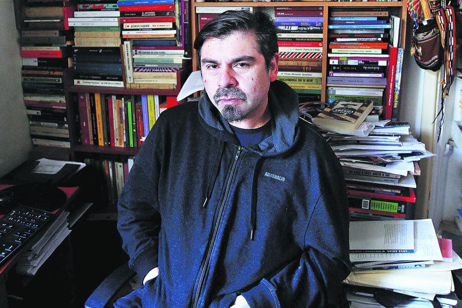 Héctor Hernández Montecinos, poeta chileno 