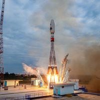 Rusia lanza misión en carrera para encontrar agua en la Luna y anuncia futuro alunizaje con humanos