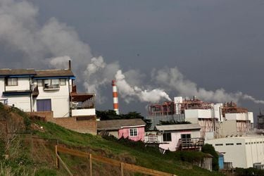 Tribunal Ambiental rechaza reclamación contra plan de descontaminación de Quintero, Puchuncaví y Concón, pero recomienda medidas cautelares