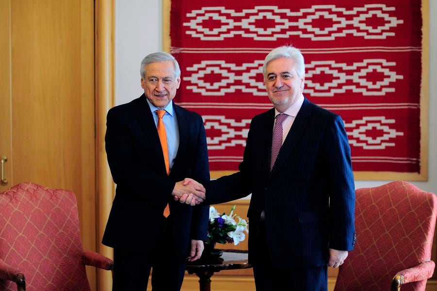 El canciller Heraldo Muñoz se reúne con el representante permanente de Chile ante la OEA