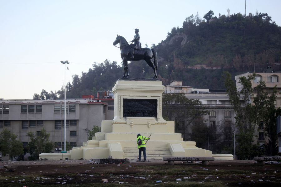 Monumento a Baquedano.