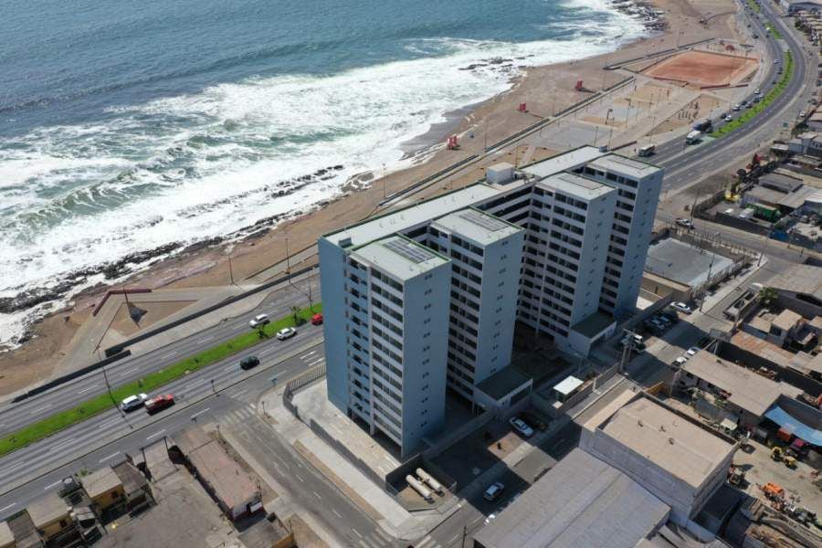 Antofagasta: Edificio social con vista al mar