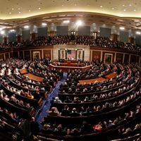Cámara de Representantes de Estados Unidos aprueba posible prohibición de TikTok y la incautación de activos rusos