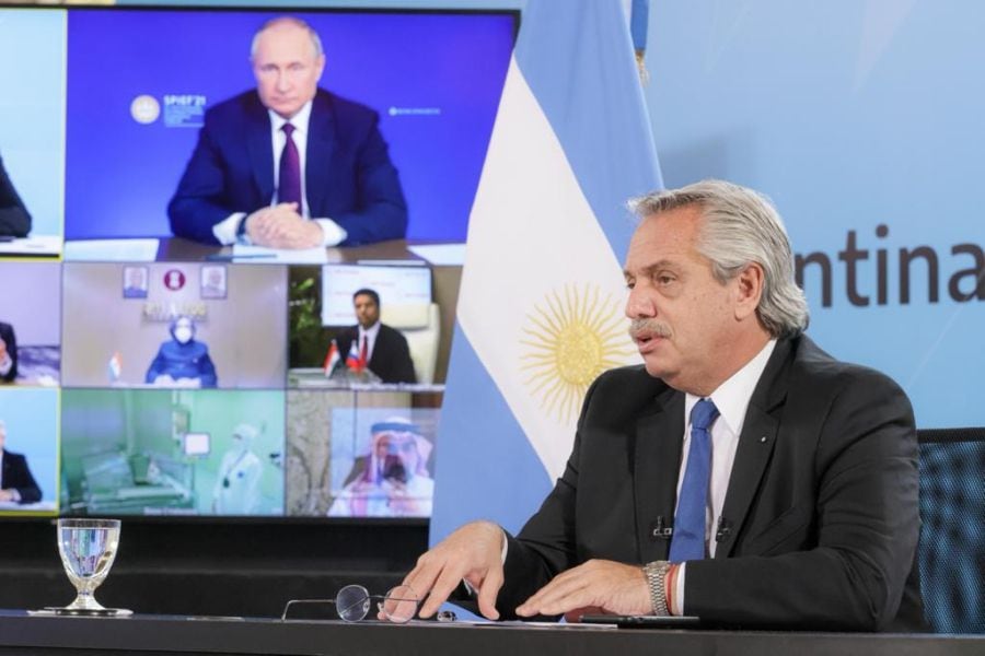 Fernndez y Putin anuncian que Argentina comenzar a producir la vacuna  Sputnik V - La Tercera