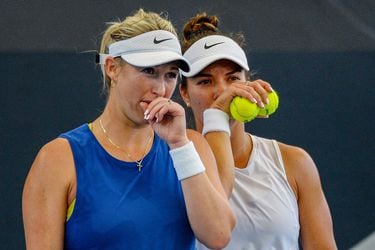 Alexa Guarachi y Desirae Krawczyk cayeron en la primera ronda de Roland Garros.