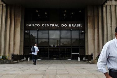 Banco Central de Brasil mantiene tasa de interés y frena el ciclo de alzas