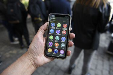 Providencia lanza botón en aplicación de teléfono para que estudiantes denuncien hechos de inseguridad