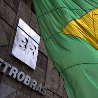 Almirante brasileño, quien tuvo un paso por Chile, es propuesto para encabezar Petrobras