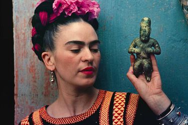 Bellas Artes de México investiga a un millonario que dijo haber quemado dibujo de Frida Kahlo