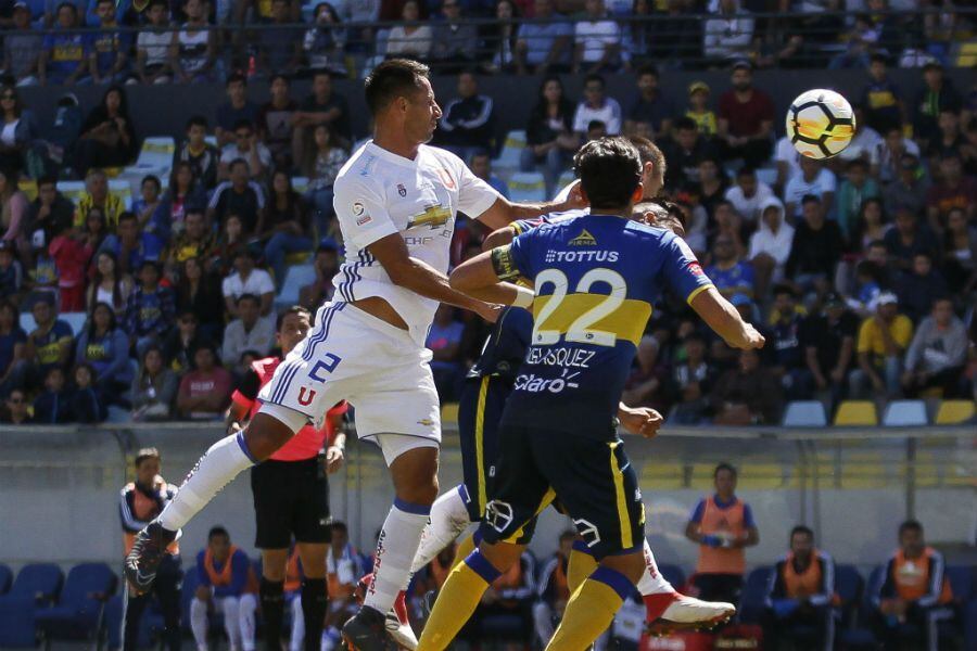 U DE CHILE EVERTON