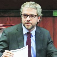Ministro Blumel apuesta por un sexto "acuerdo nacional"