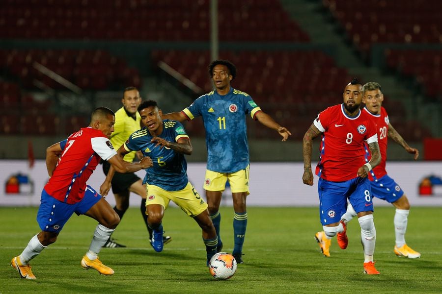 Chile y Colombia igualaron 2-2 en Santiago en el duelo de las últimas Eliminatorias.