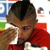 “Ahora estamos cero alcohol”: el día en que Sampaoli quiso sacar a Arturo Vidal de la Roja tras chocar ebrio el Ferrari en la Copa América