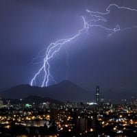 Pronostican tormentas eléctricas en tres regiones de la zona centro-sur del país