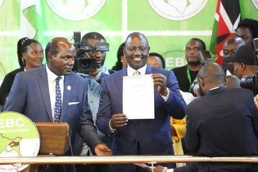 A casi una semana de la elección, William Ruto es proclamado Presidente de Kenia en medio de acusaciones de fraude