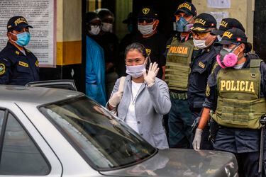Perú: Líder opositora Keiko Fujimori sale de la cárcel tras cumplir tres meses de prisión preventiva