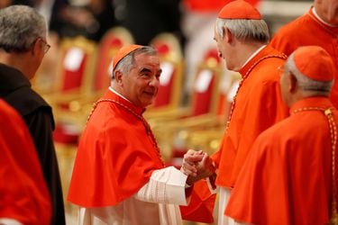 “El Papa quiere mi muerte”: revelan chat de cardenal investigado por el Vaticano
