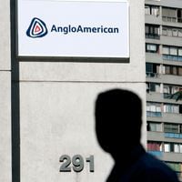Anglo se enfrenta a llamados para revelar plan de reorganización para defenderse de BHP
