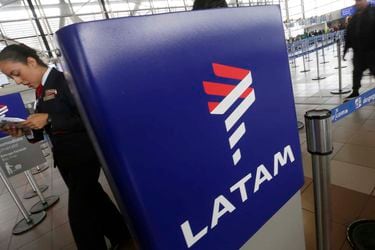 Cambio logo de LAN a LATAM