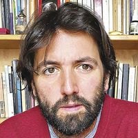 Andrés Anwandter, poeta chileno: “La poesía es una de las actividades esenciales para el mantenimiento de la realidad”