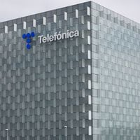 España ultima la compra del 10% de Telefónica