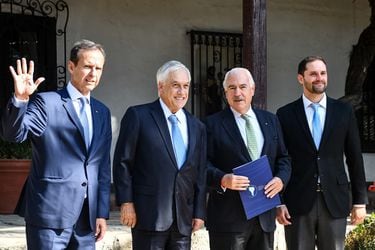 Piñera reúne a expresidentes iberoamericanos y figuras de Chile Vamos en lanzamiento de grupo Libertad y Democracia