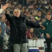 Mourinho explota contra los jugadores de la Roma y aprovecha de repasar a Pep Guardiola