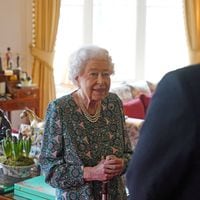 Reina Isabel II da positivo a Covid-19 y el Palacio de Buckingham eleva las alarmas