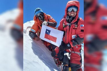 “Pensé varias veces en llamar a mi familia para despedirme”: el fuerte relato del chileno que casi muere en la cima del Makalu 