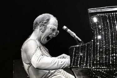 Photo of Elton JOHN