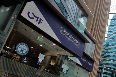 CMF sanciona a Banco Security y sus corredoras de seguros por demoras en la restitución de primas pagadas y no consumidas