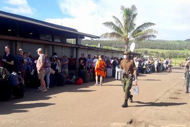 Turista chilena varada en Rapa Nui: “La isla no tiene la capacidad de atender a los nativos de acá, mucho menos a los visitantes”