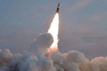 Corea del Norte no detiene provocaciones y lanza otro misil hacia el mar de Japón