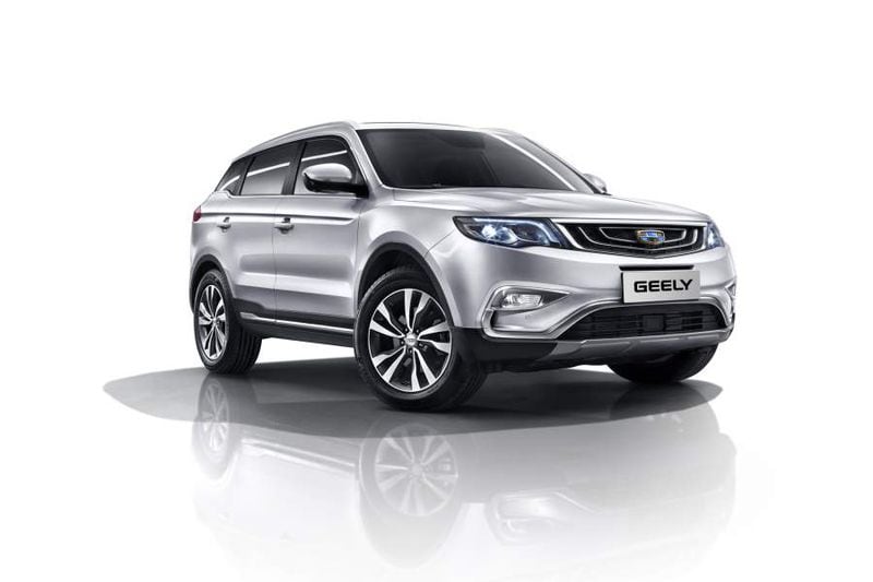 Geely presenta tres nuevos modelos en el mercado nacional La Tercera