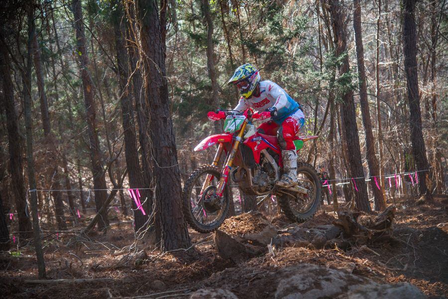 Roy Barbosa climbs to third place in the standings at the GNCC in the United States