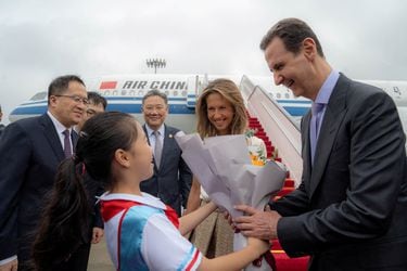 Presidente sirio viaja a China en busca de salida a su aislamiento diplomático 