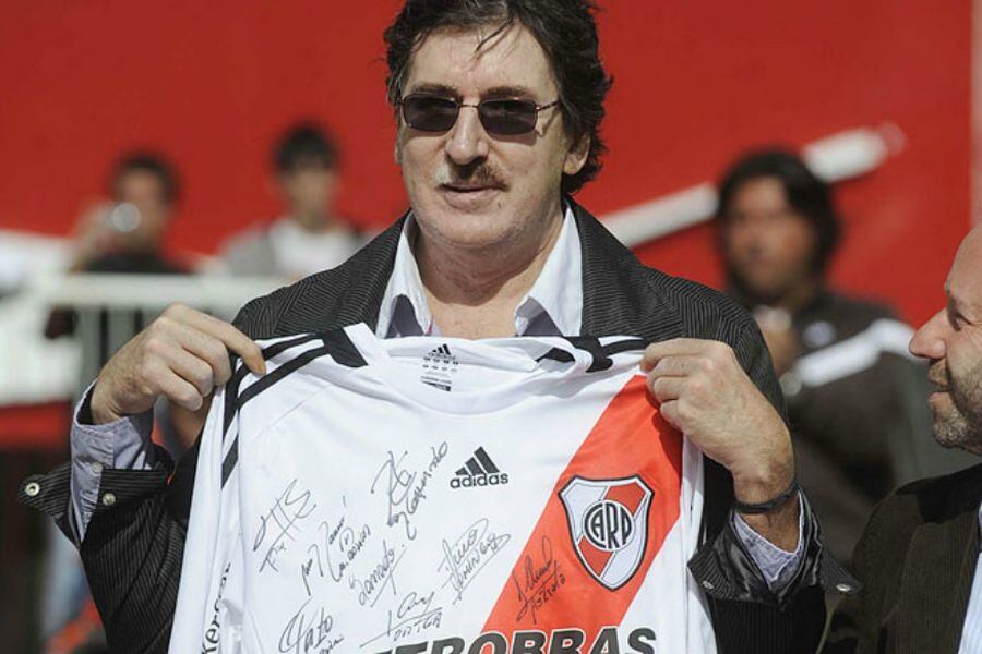 596168_charly_garcia