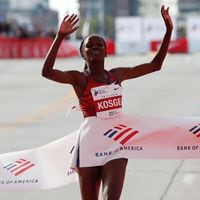 Brigid Kosgei rompe el récord mundial de maratón en Chicago