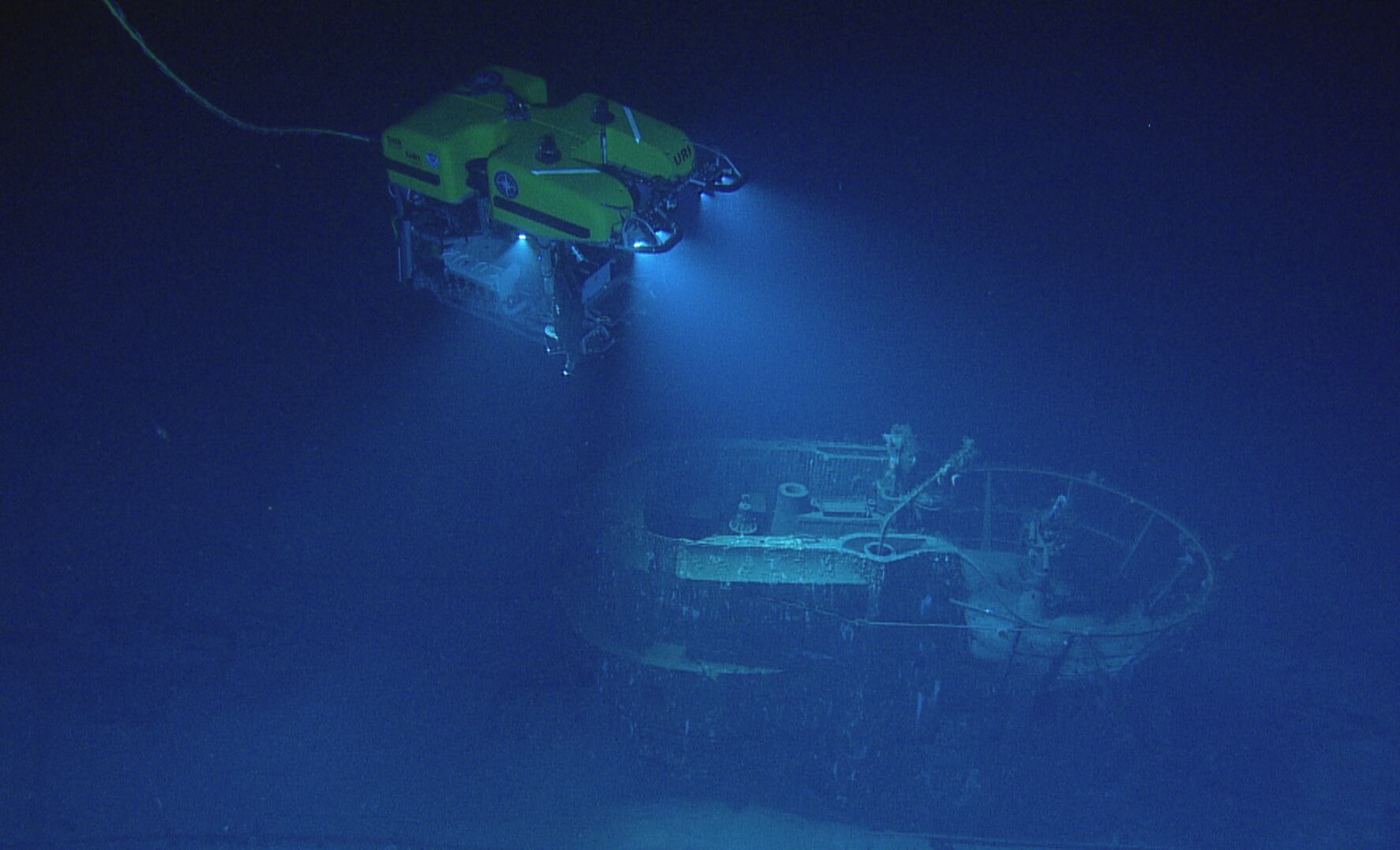“¡Es el camino a la Atlántida!”: Misión en el Pacífico descubre un extraño “camino de ladrillos amarillos” en el fondo del mar