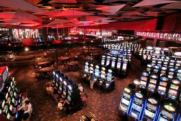 La compleja viabilidad de la Asociación de Casinos: entre la fusión de Enjoy y Dreams y los reparos de la FNE