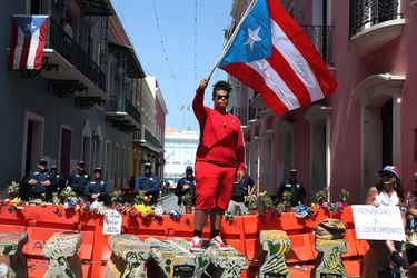 Puerto Rico (1)