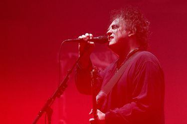 Tocando inéditos lados B, The Cure celebró los 30 años de Disintegration