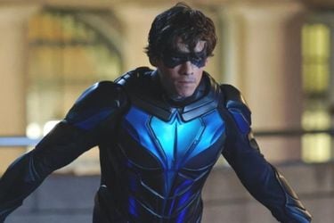 El actor que interpreta a Nightwing en Titans dice que rechazó un cameo en la Crisis en Tierras Infinitas del Arrowverso