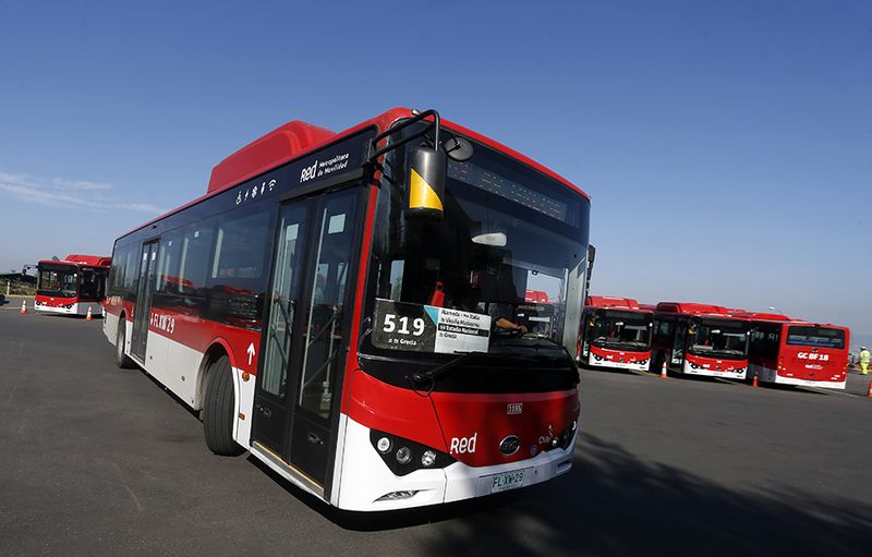 Autoridades presentan  nuevos buses elŽctricos con est‡ndar Red